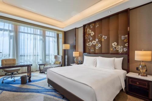 Jinfeng Developing Area Hotel | Experience Wanda Realm Yinchuan: 5-Star Luxury Awaits