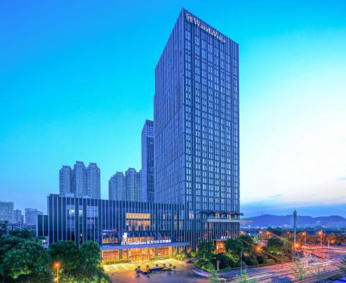 Kai Fu Hotel | Elegant Wanda Vista Changsha with Pool and Breakfast Options