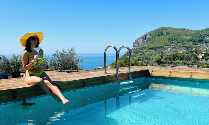 San Pietro Apartment | Wanderlust Home: Your Ideal Retreat with Ocean Views