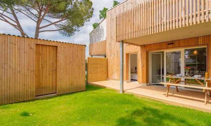 Vaux-sur-Mer Apartment | Experience Wangari by Interhome: Oceanfront Bliss Awaits