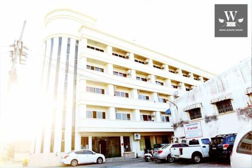 Hat Yai House | Discover Wangburapa Grand Hat Yai: Family-Friendly Retreat