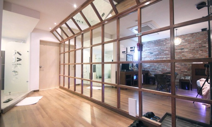 Samnye Hotel | Eco-Friendly Wanju Cacao Motel with Hot Tub & Kitchen