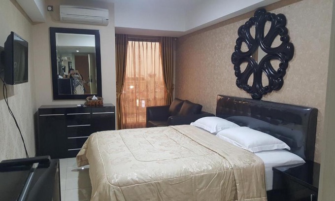 Semarang Apartment | Cozy Warhol Apartment with Pool Near Ahmad Yani Semarang