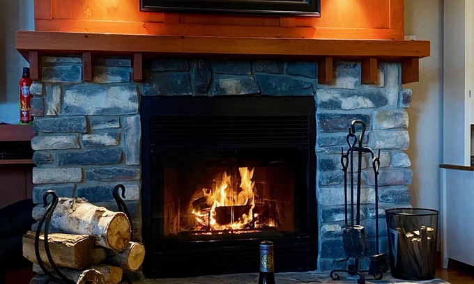 Mont-Tremblant Condo | Cozy 3BR Retreat with In-Condo Sauna, Steps to Adventure