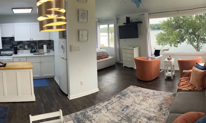 Hot Springs Condo | Cozy Condo with Lake Hamilton Views & Top Guest Rating