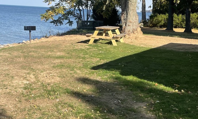 Niagara County Cottage | Cozy 3-Bedroom Home with Lake View and Pool Access