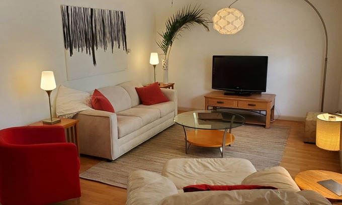 Bayou Oaks House | Cozy Pet-Friendly 2BR/2BA Oasis in Bay Front Neighborhood