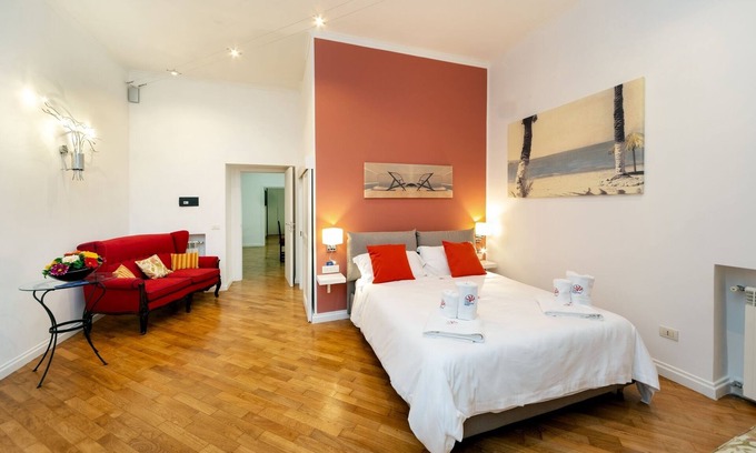 Historical Center Apartment | Family-Friendly Apartment with Kitchen and Breakfast Included
