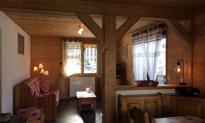 Les Gets Apartment | Cozy Apartment Steps from the Slopes with Great Amenities