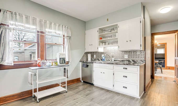 Upper Sandusky House | Bright Upper Sandusky Retreat: Steps from Downtown Fun