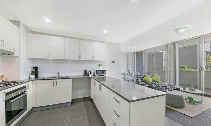 Warwick Farm Apartment | Convenient 2 Beds APT near Westfield with Free Parking