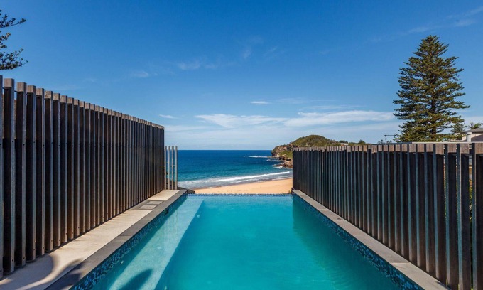 Mona Vale House | Warriewood Hale Kai - Oceanfront Beach Getaway Awaits