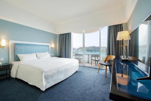 Islands District Hotel | Warwick Hotel Cheung Chau: Oceanfront Getaway with Pets Welcome