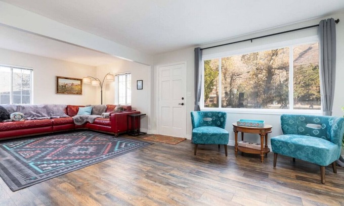 Cottonwood Heights House | Wasatch Cottage: Hot Tub, Pool Table & Perfect for Skiers!