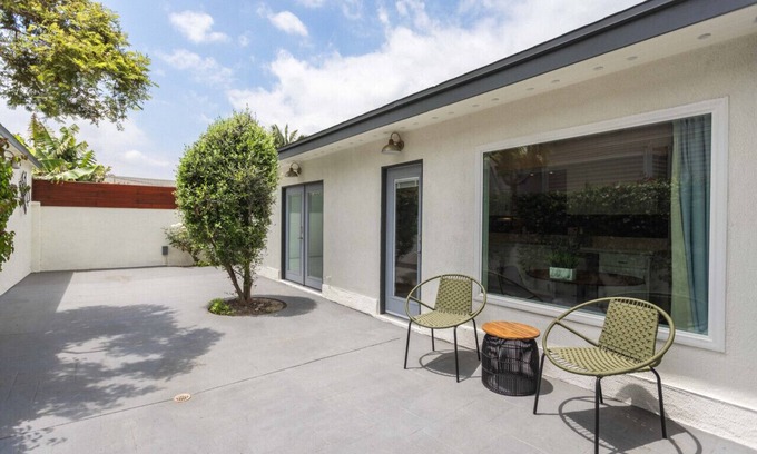 North Long Beach Apartment | Charming Washington Bungalow with Private Garden Retreat