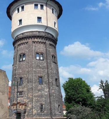 Angermuende Apartment | Family-Friendly Wasserturm Angermünde with Kitchen Access