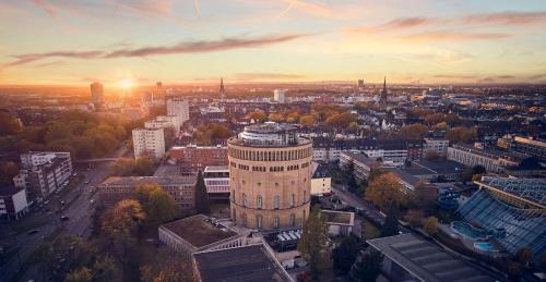Altstadt-Sued Hotel | Discover Wasserturm Hotel Cologne: A Pet-Friendly Retreat