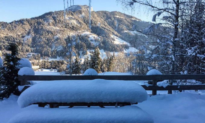 Woergl Ski Chalet | Wastl Holiday Residence: Pet-Friendly Getaway with Breakfast
