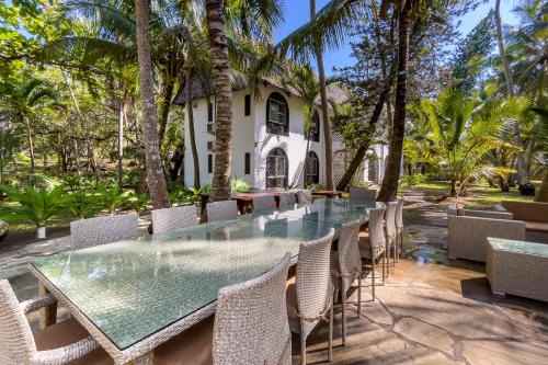 Diani Beach Villa | Beachfront Escape at Watano Beach House Diani