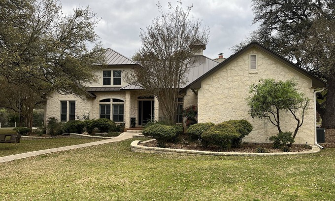 Boerne House | Experience the Eclipse from a Scenic 6-Acre Retreat
