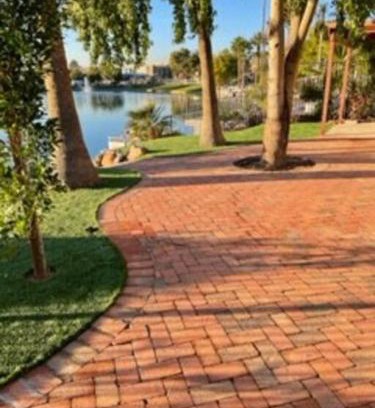 Dobson Ranch House | Inviting Water Front Sweet Home: Family-Friendly Retreat