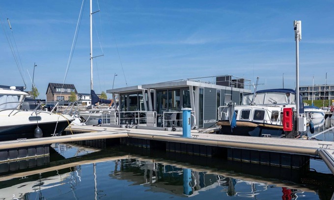 Kamperland Boat Rental | Cozy Waterlodge Blue Lagoon: Perfect for 4 with Breakfast