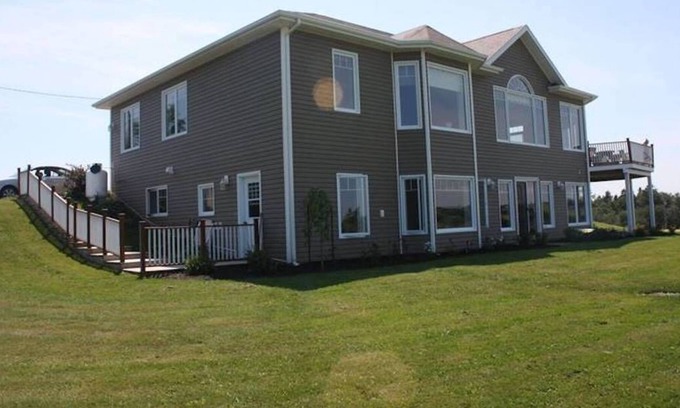 New Glasgow House | Water View Vacation Home In New Glasgow- Close To Golf Courses & Beaches