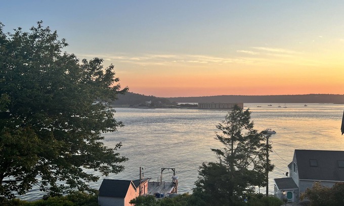 Georgetown House | Relaxing Water Views with Beach Access in Pet-Friendly Retreat