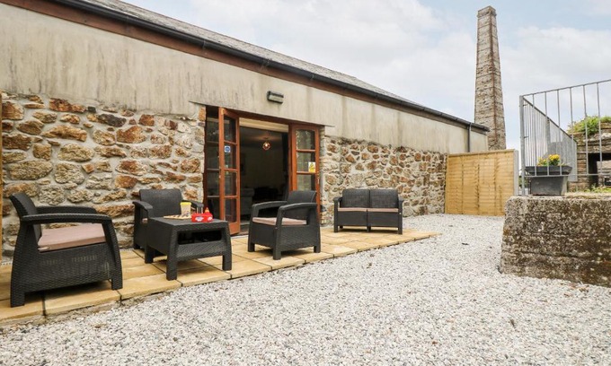 Stenalees House | Family-Friendly Getaway at Water Wheels - 9.6/10 Rating