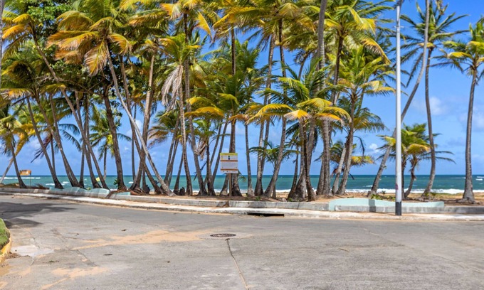 Vilomar Apartment | Beachside Retreat in Luquillo with Private Jacuzzi & Pool