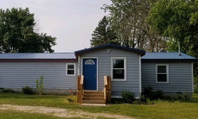 Linwood House | Guest Rated 10/10: Waterbuggs Place Cottage with Kitchen