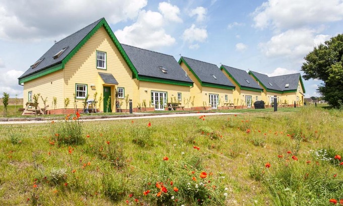Ropley Cabin | Experience Watercress Lodges & Campsite: Pet-Friendly Escape