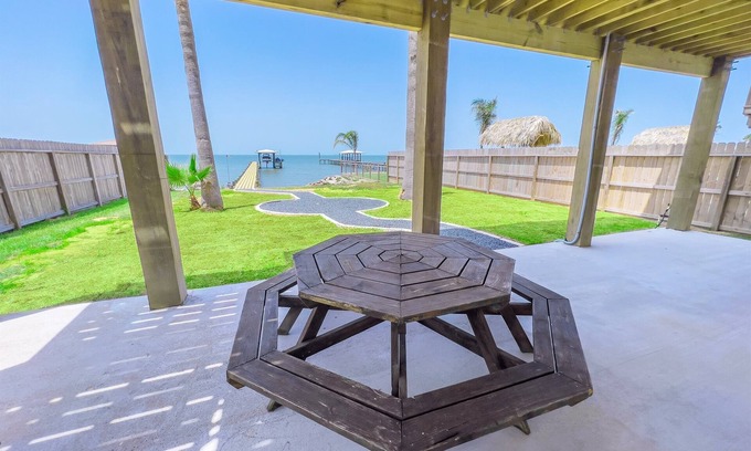 San Leon House | Enchanting Bay Views Retreat with Private Pier and Fishing