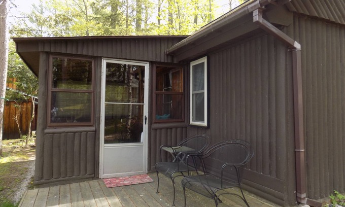 Mayfield Cabin | Relaxing Waterfront Bellaire Cabins near Traverse City