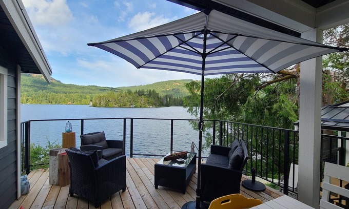 Shawnigan Lake Cabin | Top-Rated Waterfront Cabin on Shawnigan Lake with Dock