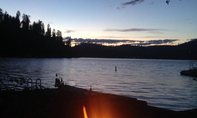 Loon Lake Cabin | Inviting Waterfront Cabin at Cedar Bay with Lake Views