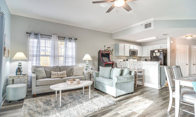 Treasure Island Condo | Unforgettable Waterfront Treasure Island Condo with Arcade