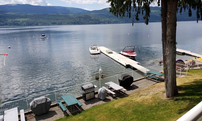 Anglemont Condo | Waterfront Condo with Lake View on Sunny Shuswap Lake