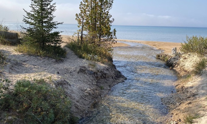 Menonaqua Beach Condo | Scenic Condo on Little Traverse Bay with Pool and Spa