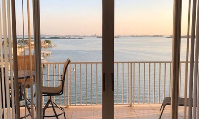 St. Petersburg - Clearwater Condo | Scenic Waterfront Condo with Ocean View & Walking Trails