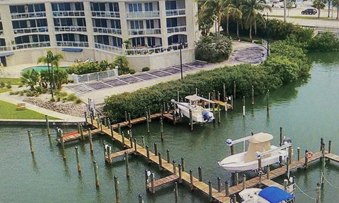 Nokomis Condo | Waterfront Condominium: Steps from the Beach with Pool & Spa