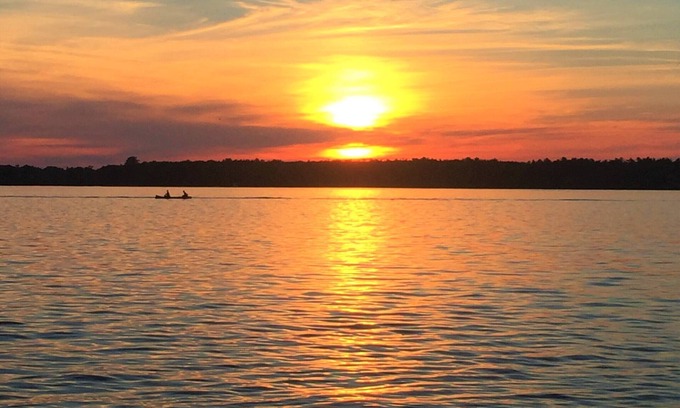 Dunsford House | Waterfront Cottage on Sturgeon Lake with Ocean Views