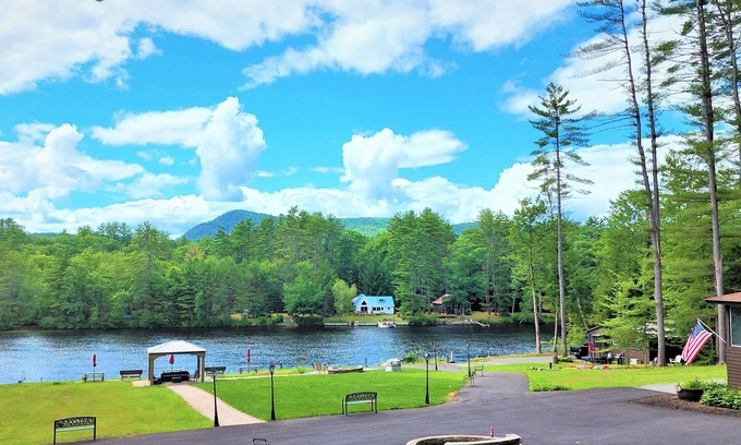 Corinth Cottage | Idyllic Waterfront Cottages near Lake George & Saratoga Springs