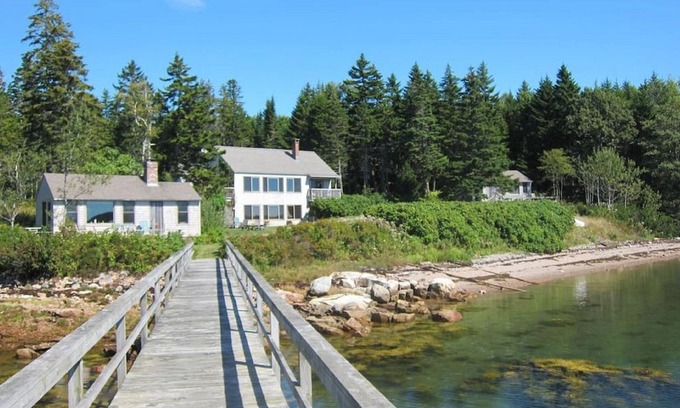 Mount Desert Cottage | Coastal Retreat with Pool & Ocean Views Near Acadia Park