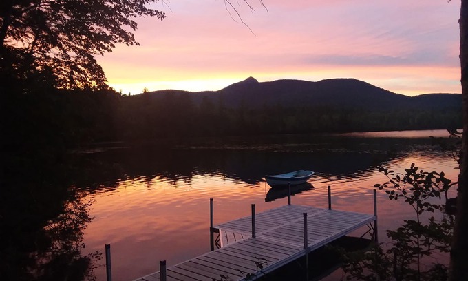 Chocorua House | Exquisite Waterfront Duplex on Chocorua Lake with Hot Tub