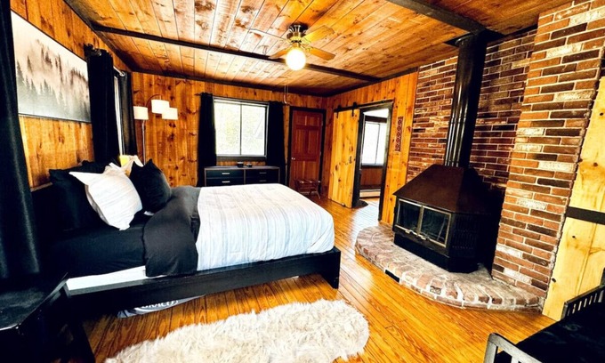 Conway House | Charming Waterfront Farmhouse Retreat - Paradise on Pequawket