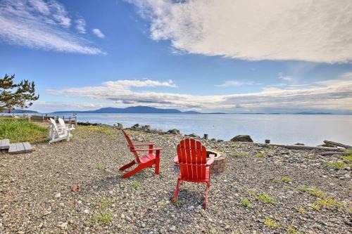 Ferndale House | Inviting Waterfront Ferndale Home with Beach Access & Views