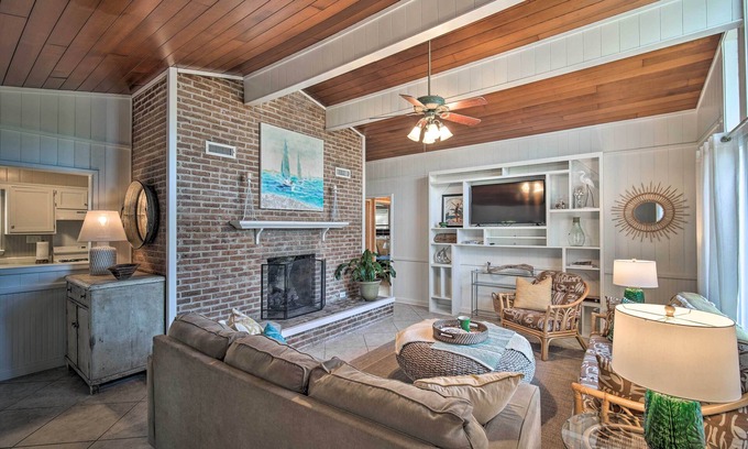 Foley House | Serene Waterfront Retreat Near Gulf - Guest Rated 9.8