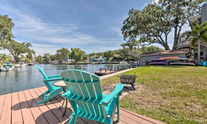 Weeki Wachee Gardens House | Waterfront Getaway with Private Dock & Ocean View Spa