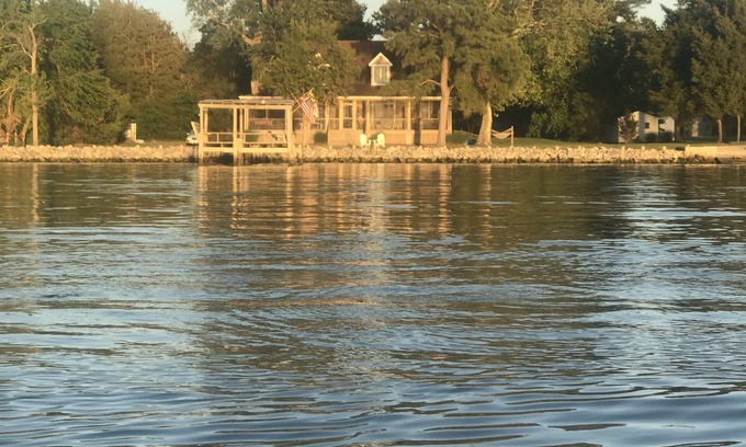 Bivalve House | Waterfront. Gorgeous. Sunsets. Special.